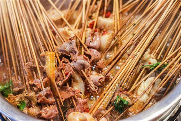 屋頭串串香一年能掙多少錢