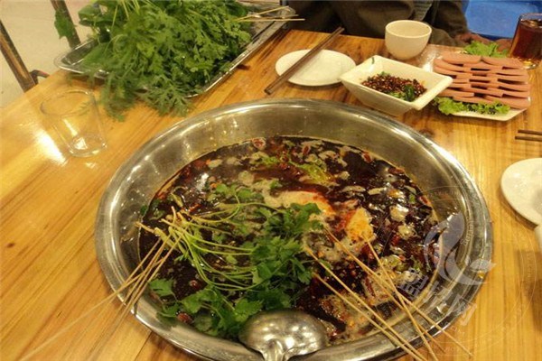 佰人王串串香有賠的嗎