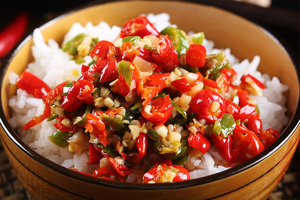 回味剁椒牛油拌飯加盟
