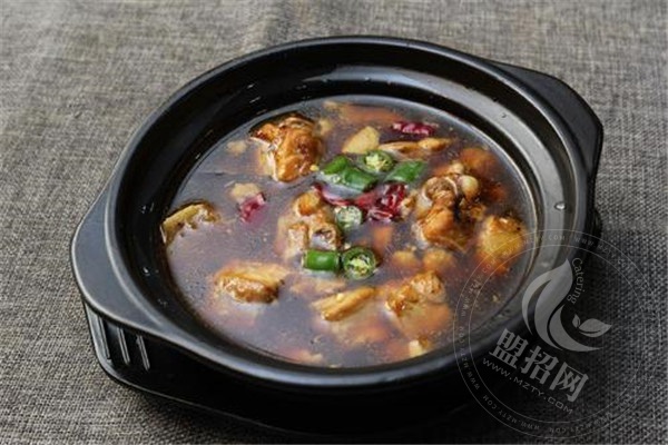楊記黃燜雞米飯加盟要多少錢