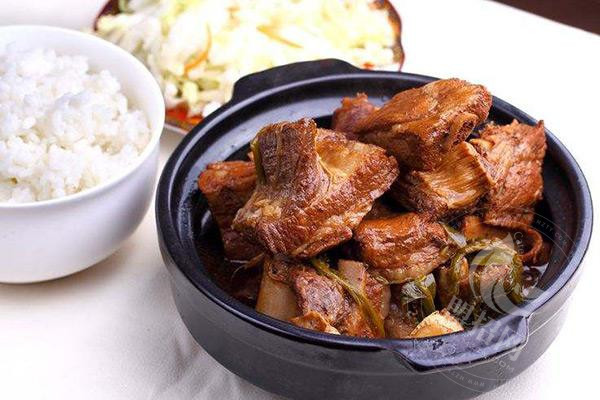 吃貨狼醬骨頭掙錢嗎