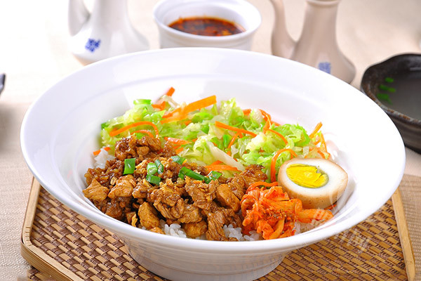 哈鹵鹵肉飯加盟電話