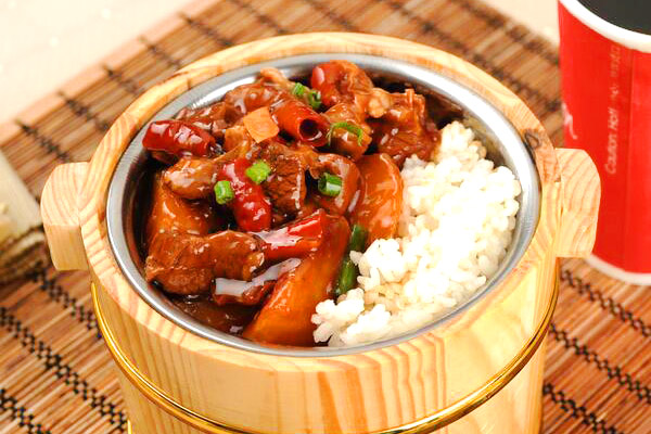 一桶湘木桶飯