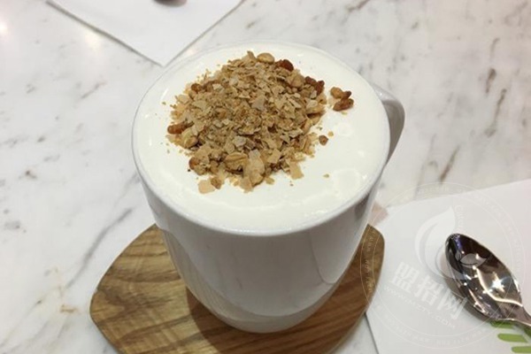 輕松飲奶茶加盟