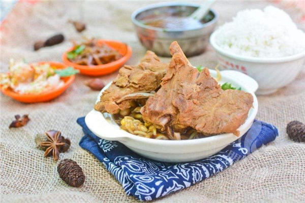萬和春排骨米飯靠譜嗎