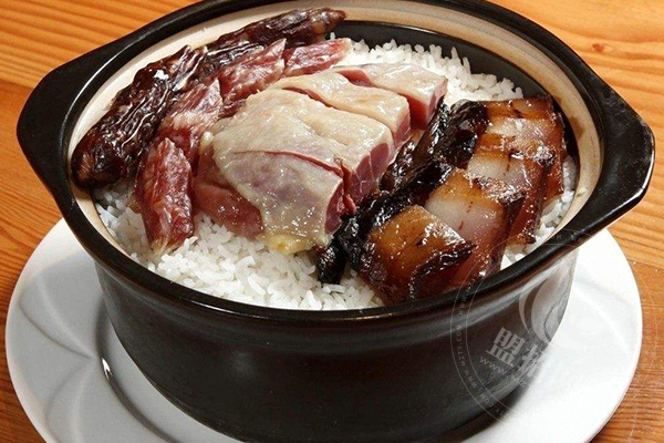 阿宏砂鍋飯屬于哪家公司