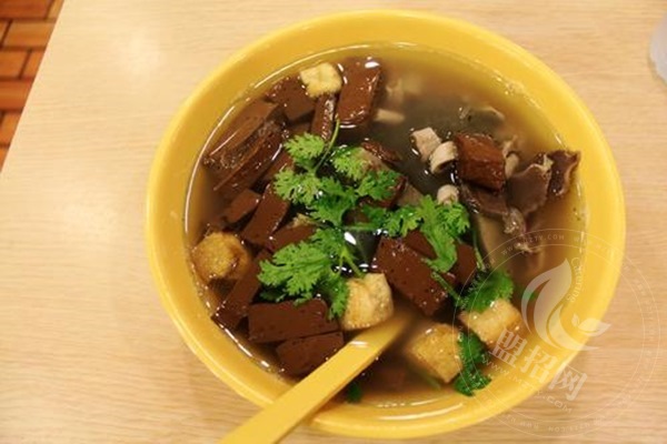 阿鳳鴨血粉絲加盟費多少