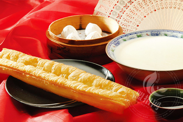 金早綠點早餐加盟費多少錢